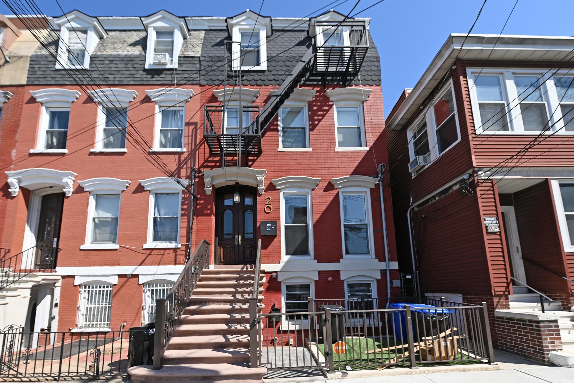 main property photo 17