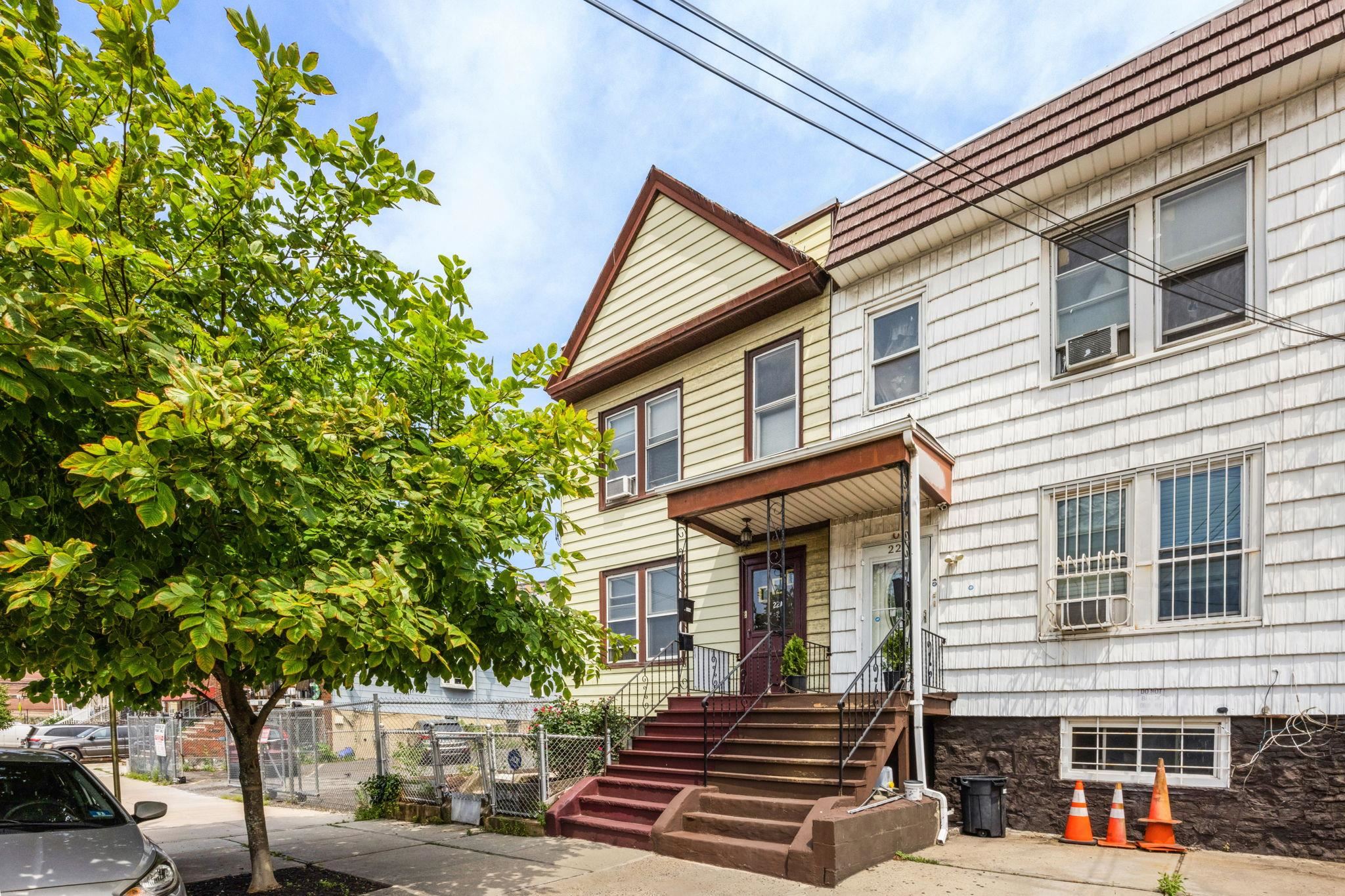 main property photo 22