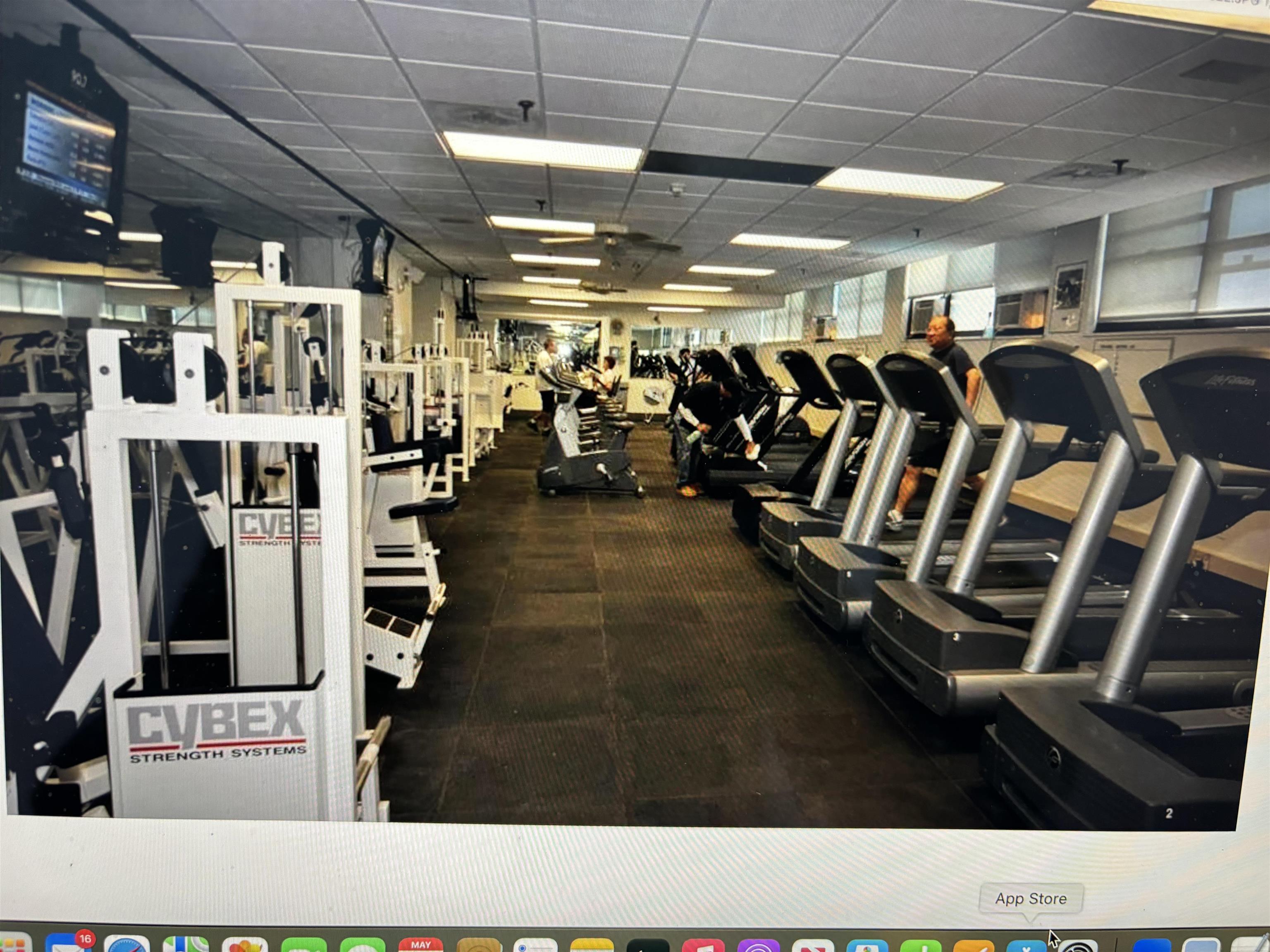 main property photo 13