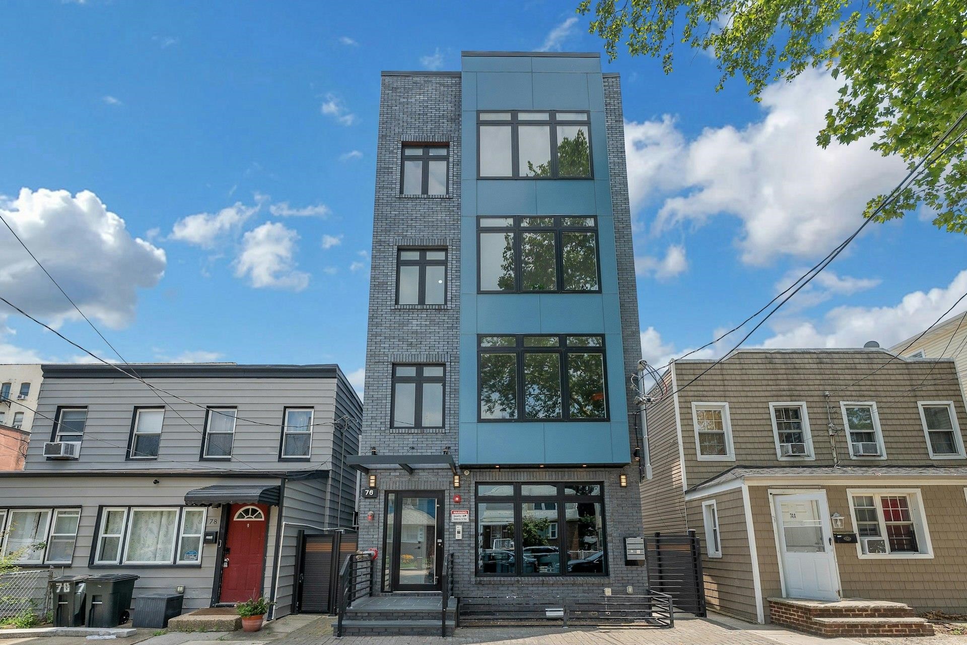 main property photo 0