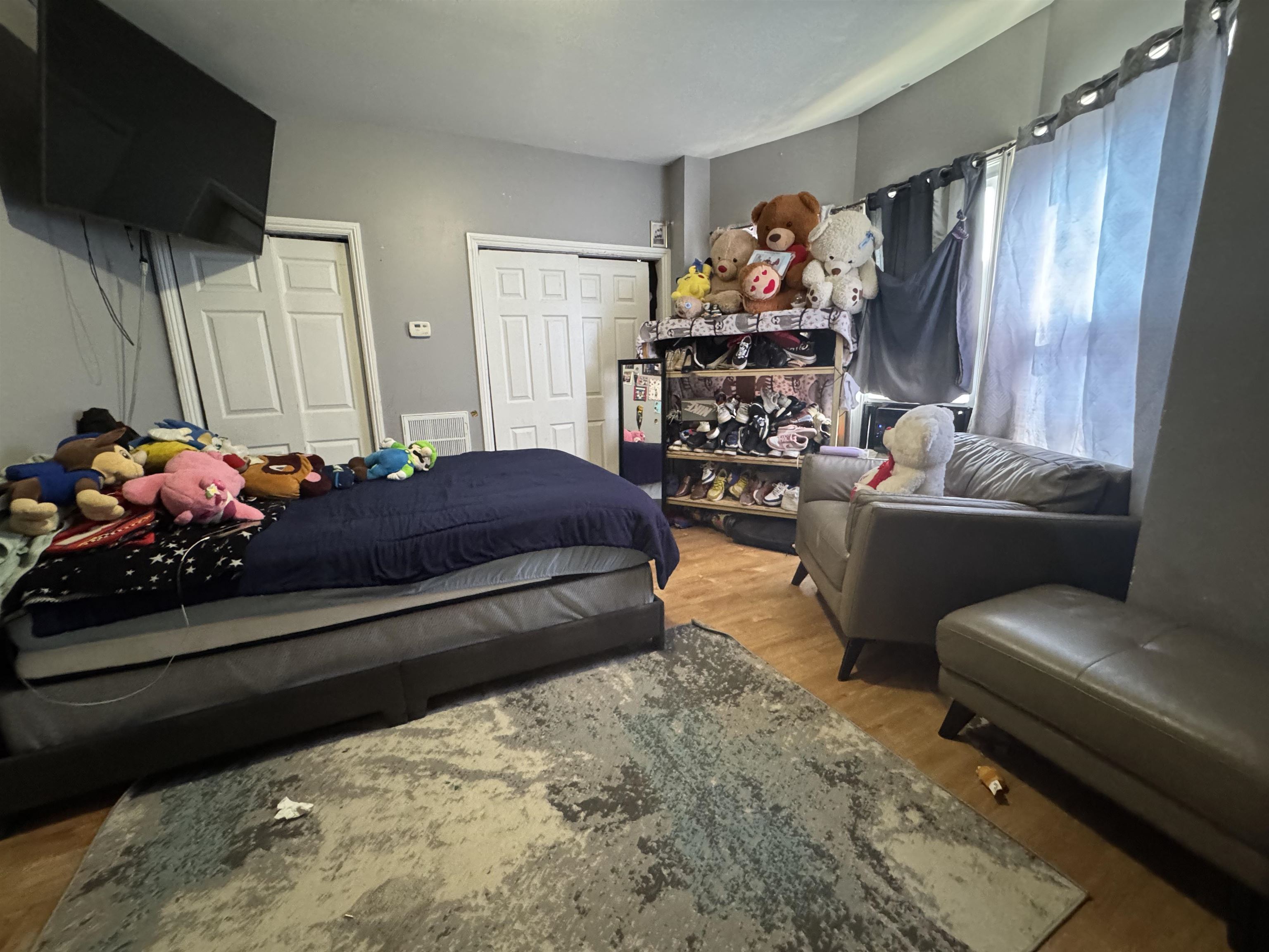 main property photo 11
