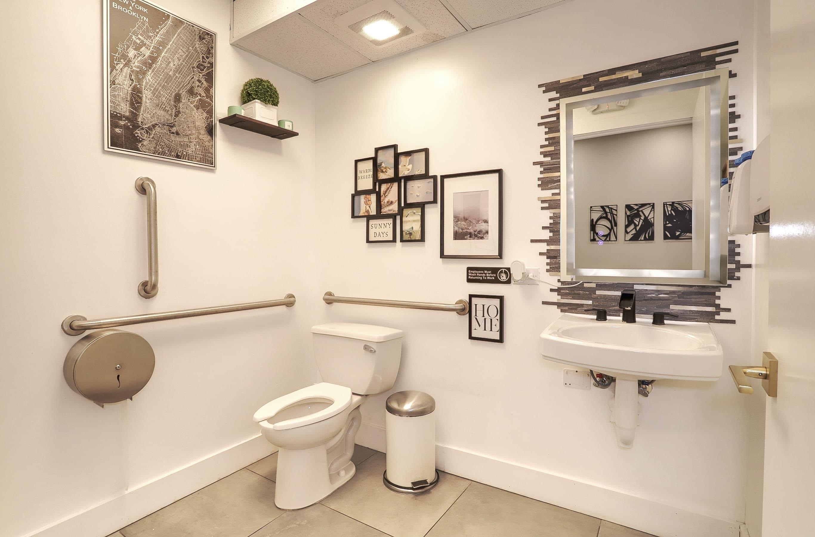 main property photo 8
