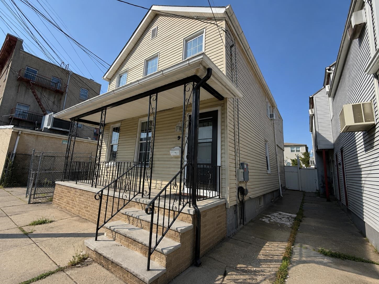 main property photo 21