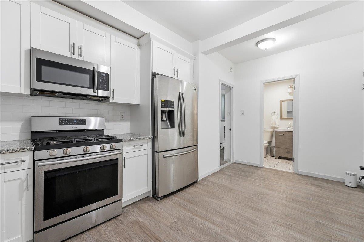 property viewer photo 2