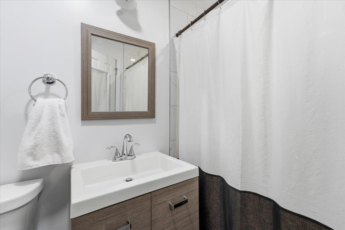 property viewer photo 8