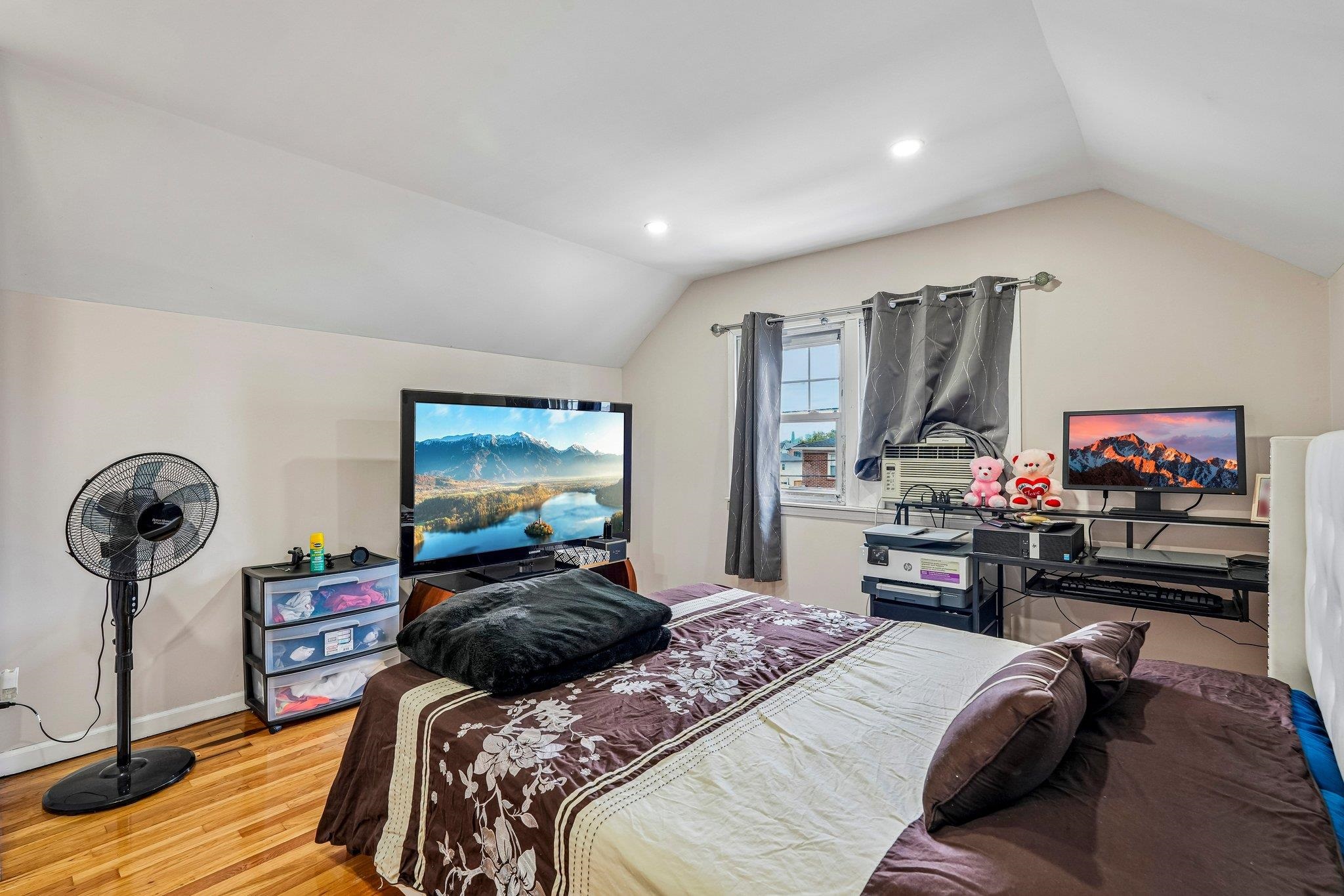 main property photo 39