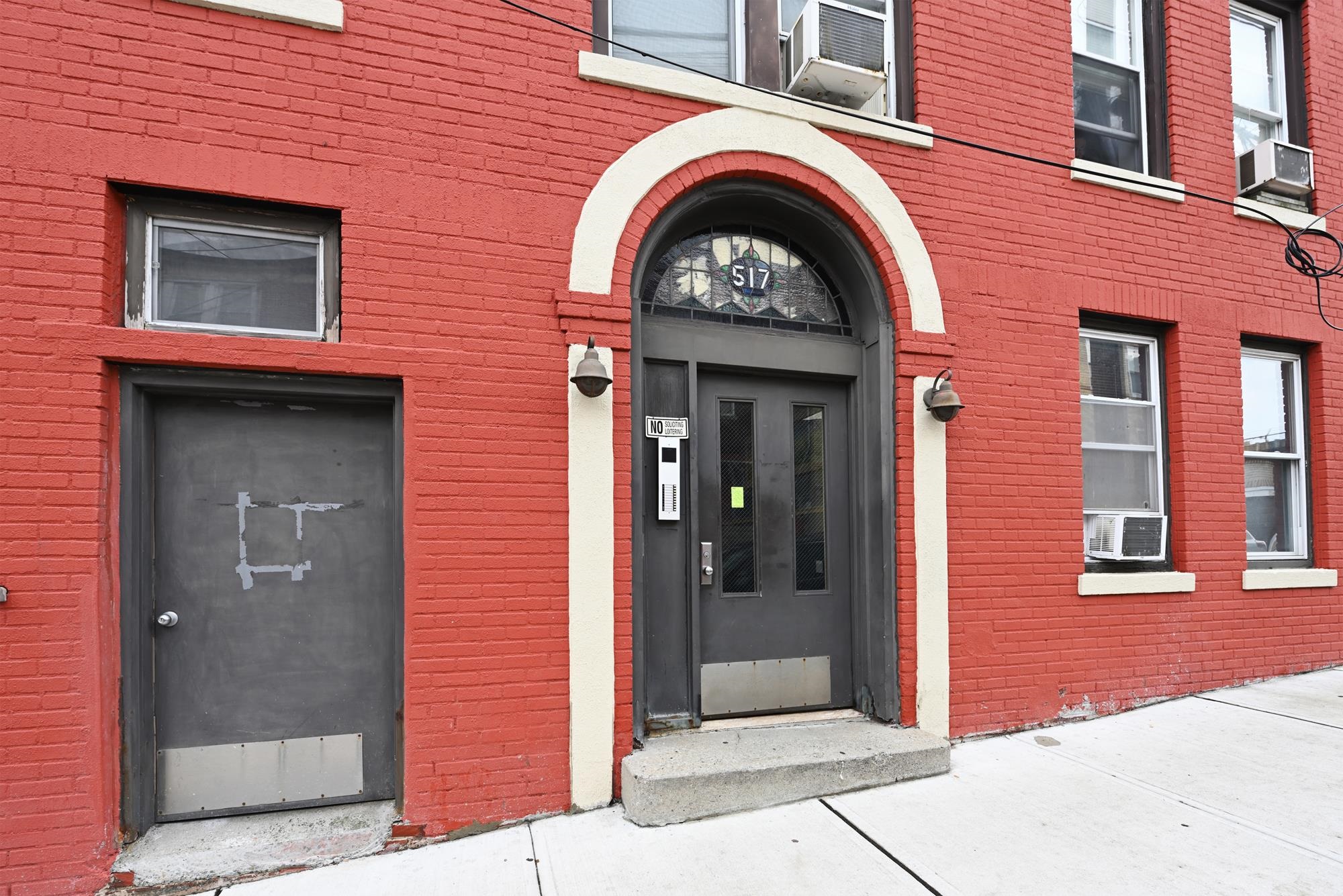 main property photo 17