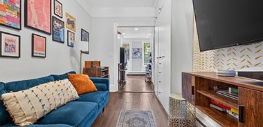 image of property with 1 Bed | 1 Bath | 446 Sqft