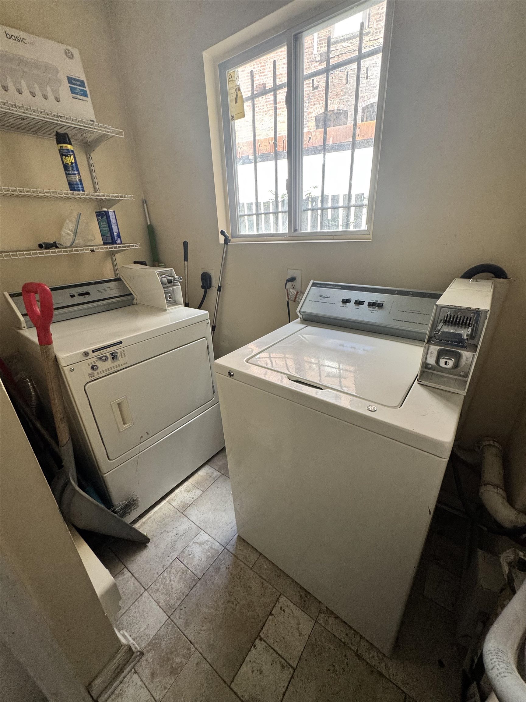 main property photo 11