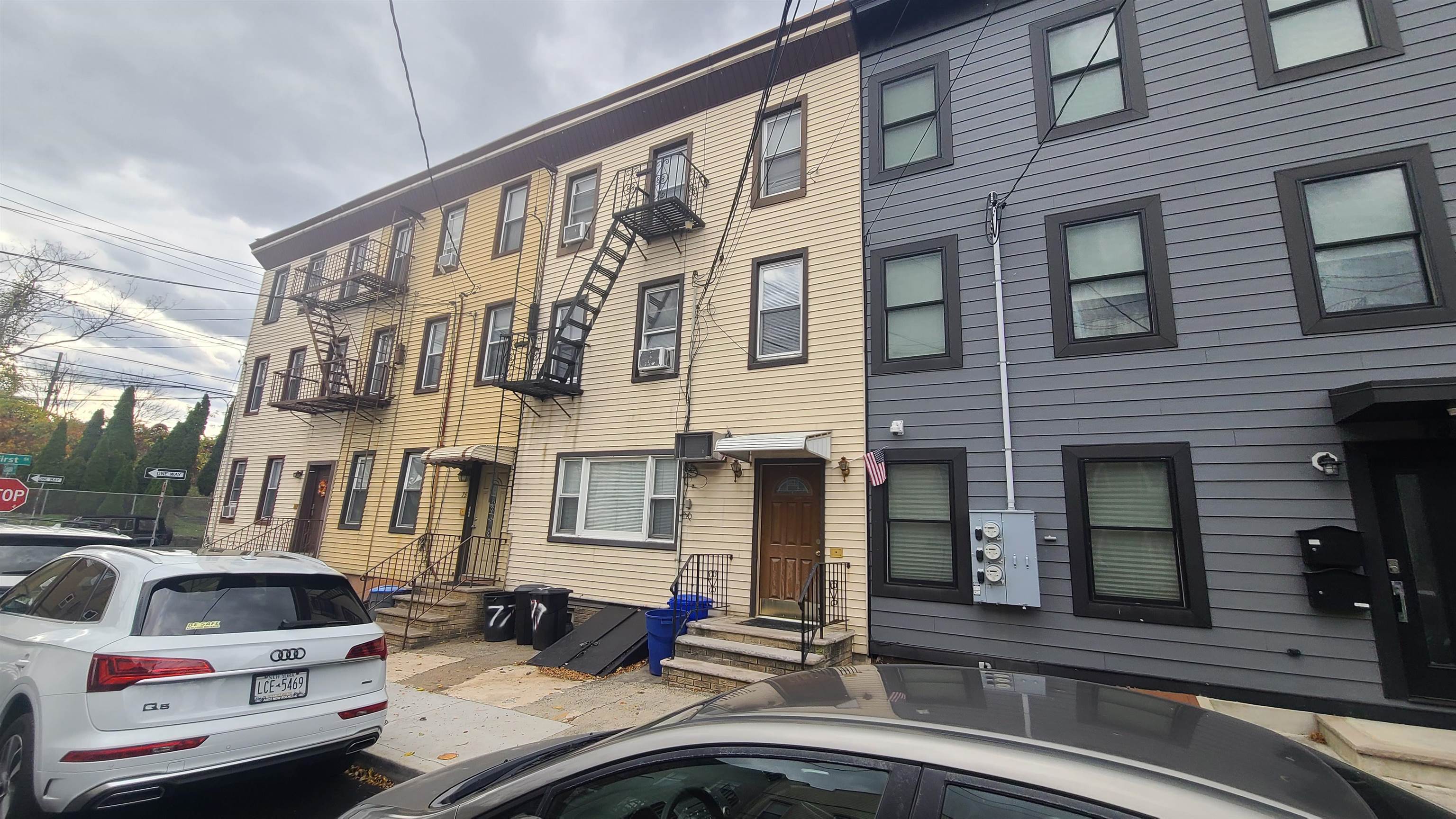 main property photo 17