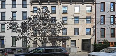 image of property with 2 Bed | 1 Bath | 962 Sqft