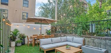 image of property with 2 Bed | 1 Bath | 670 Sqft