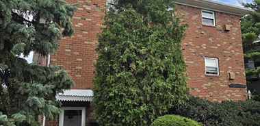 image of property with 2 Bed | 1 Bath | 780 Sqft