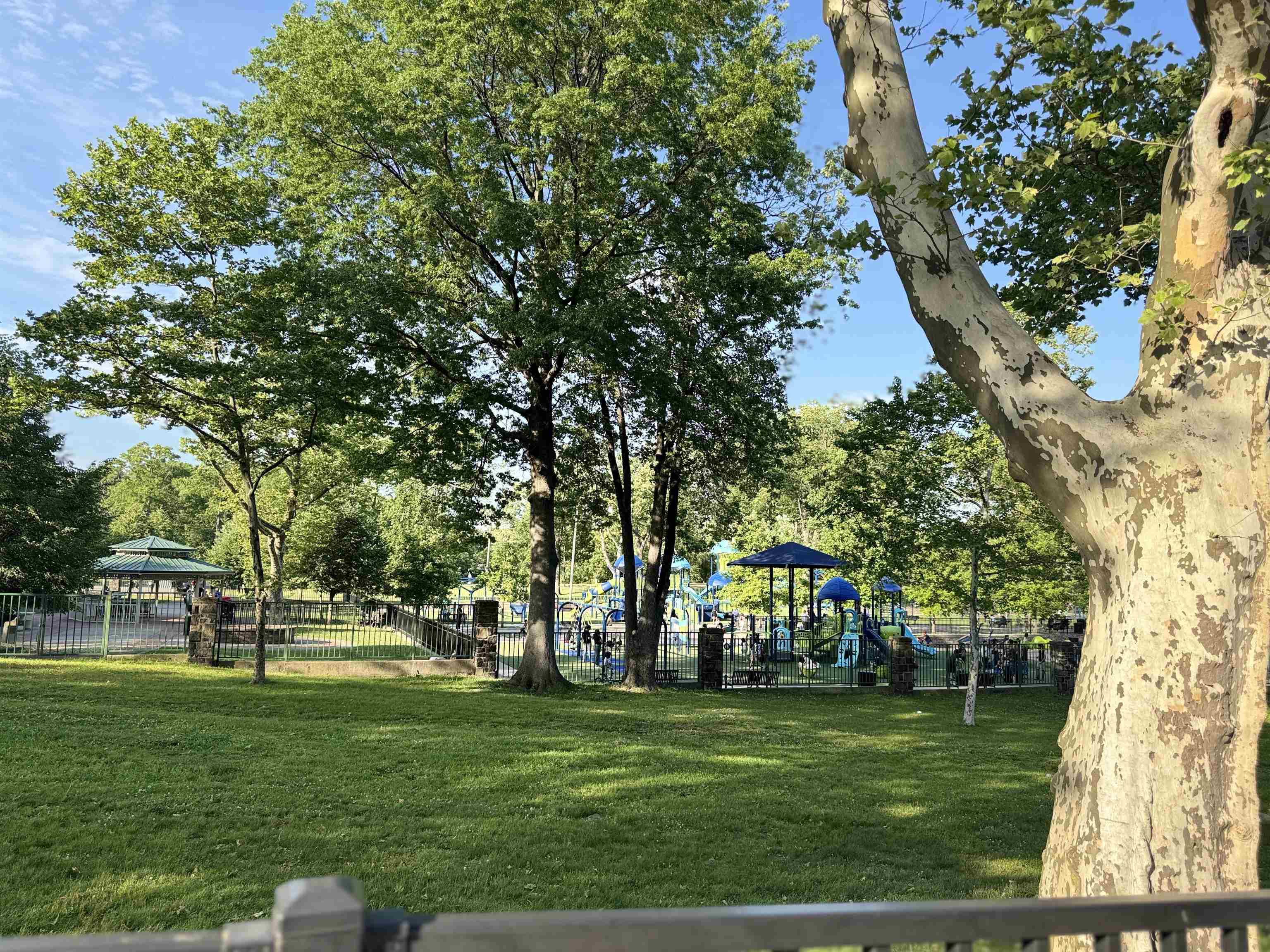 main property photo 17