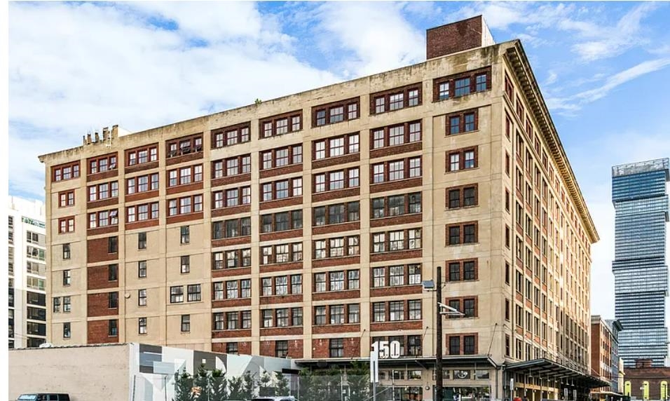 property viewer photo 12