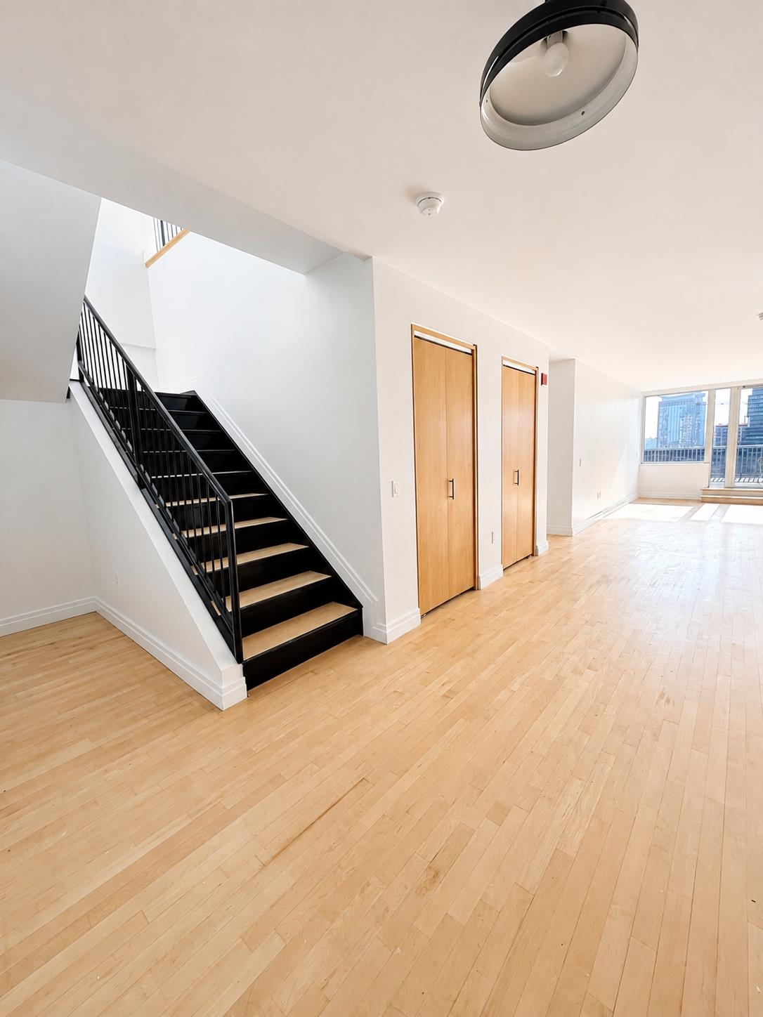 property viewer photo 3