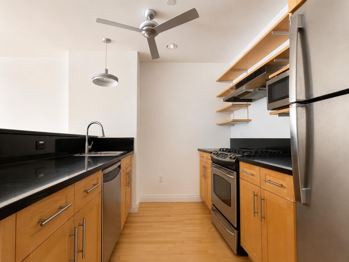 property viewer photo 6