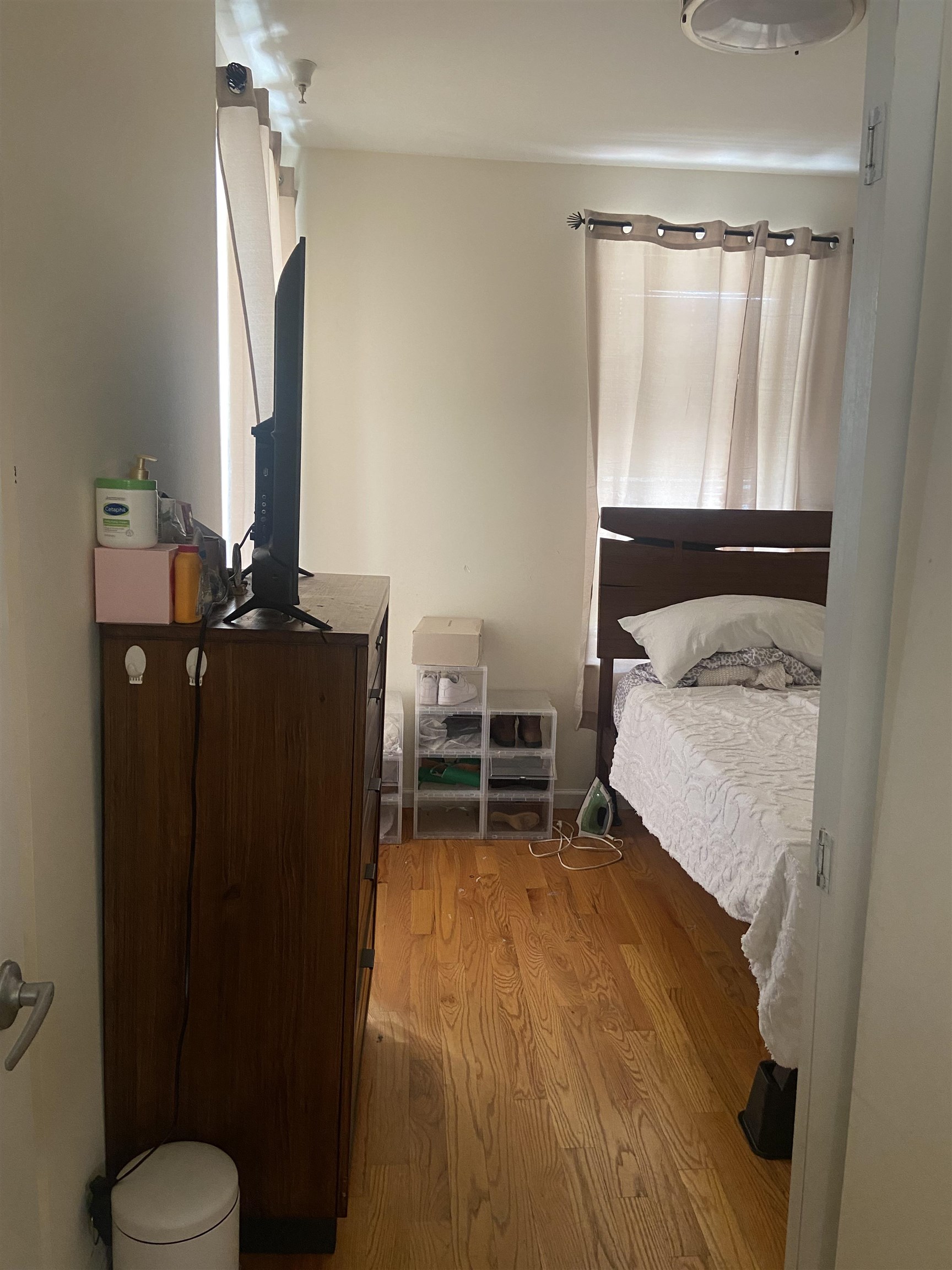 property viewer photo 4