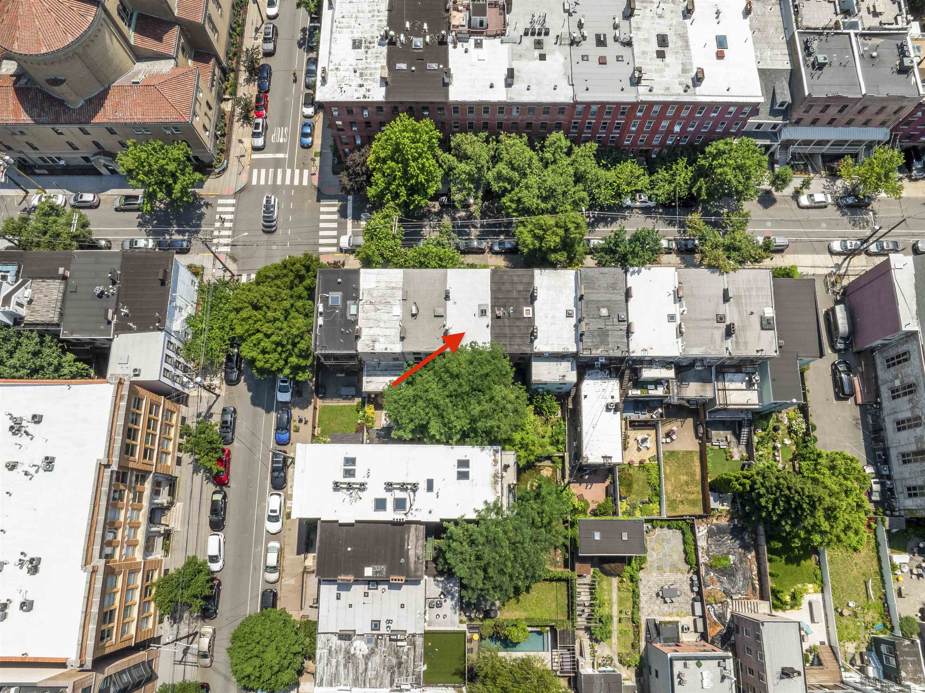 main property photo 18