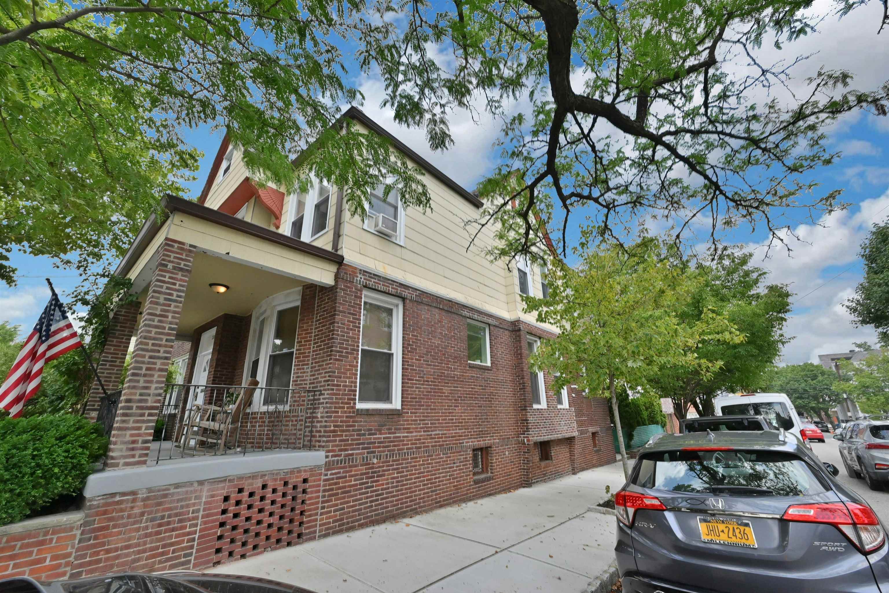 main property photo 45