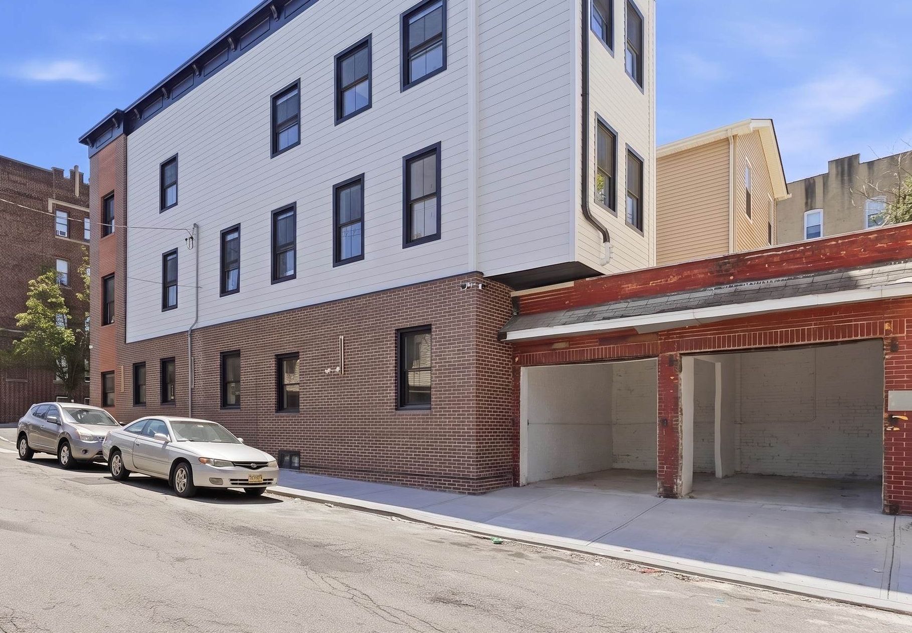 main property photo 20