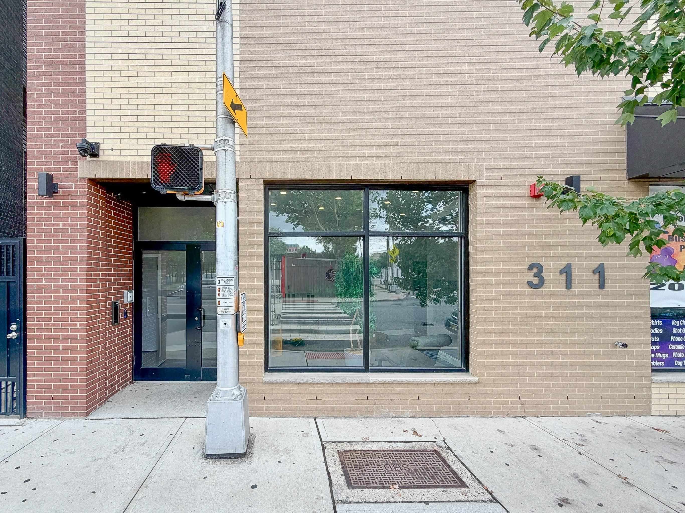 main property photo 16