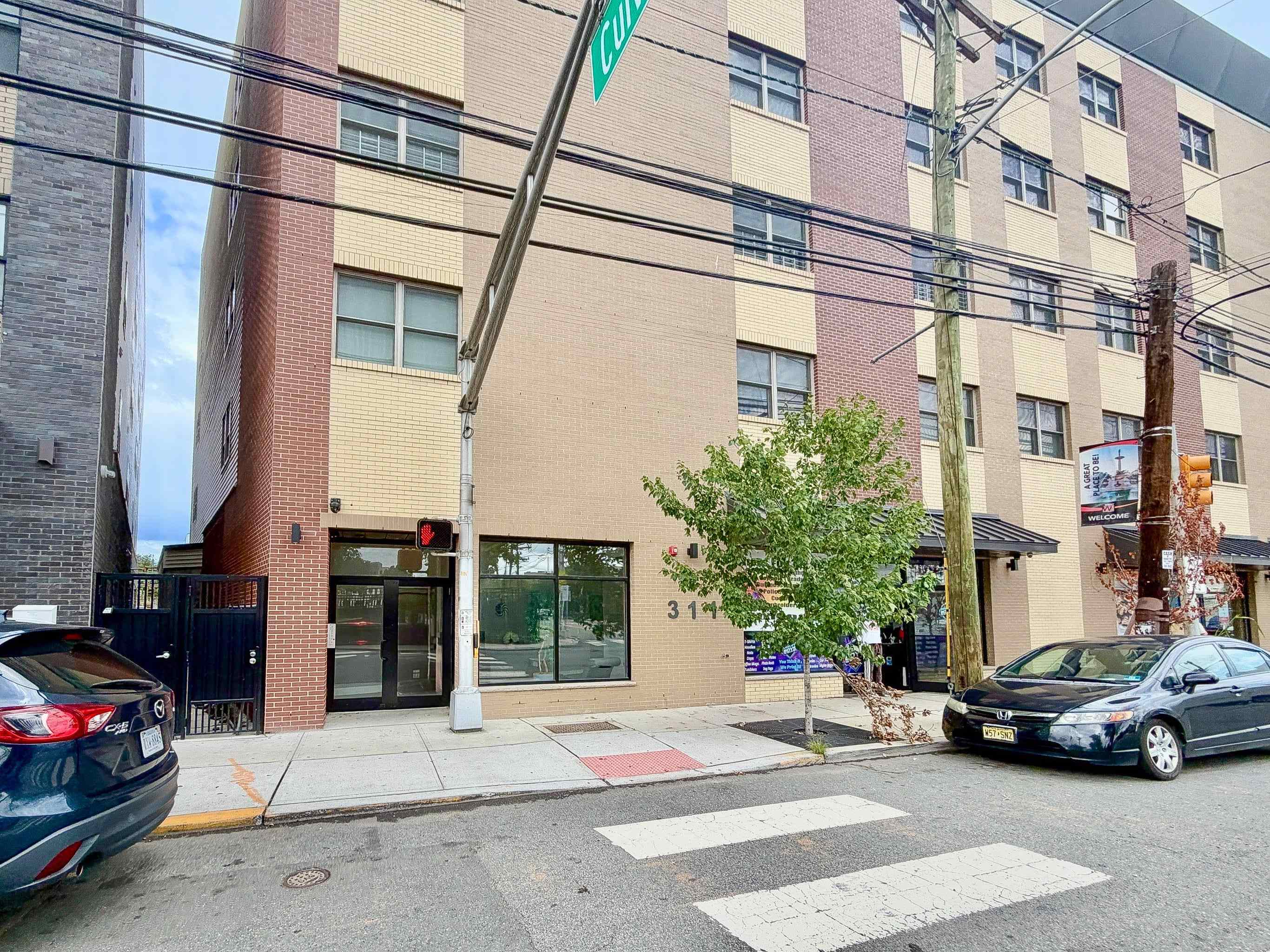 main property photo 19