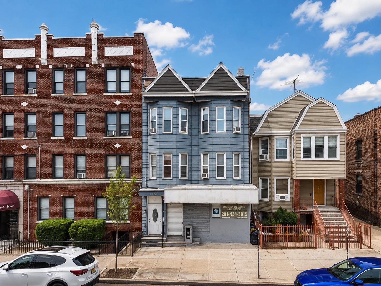main property photo 19