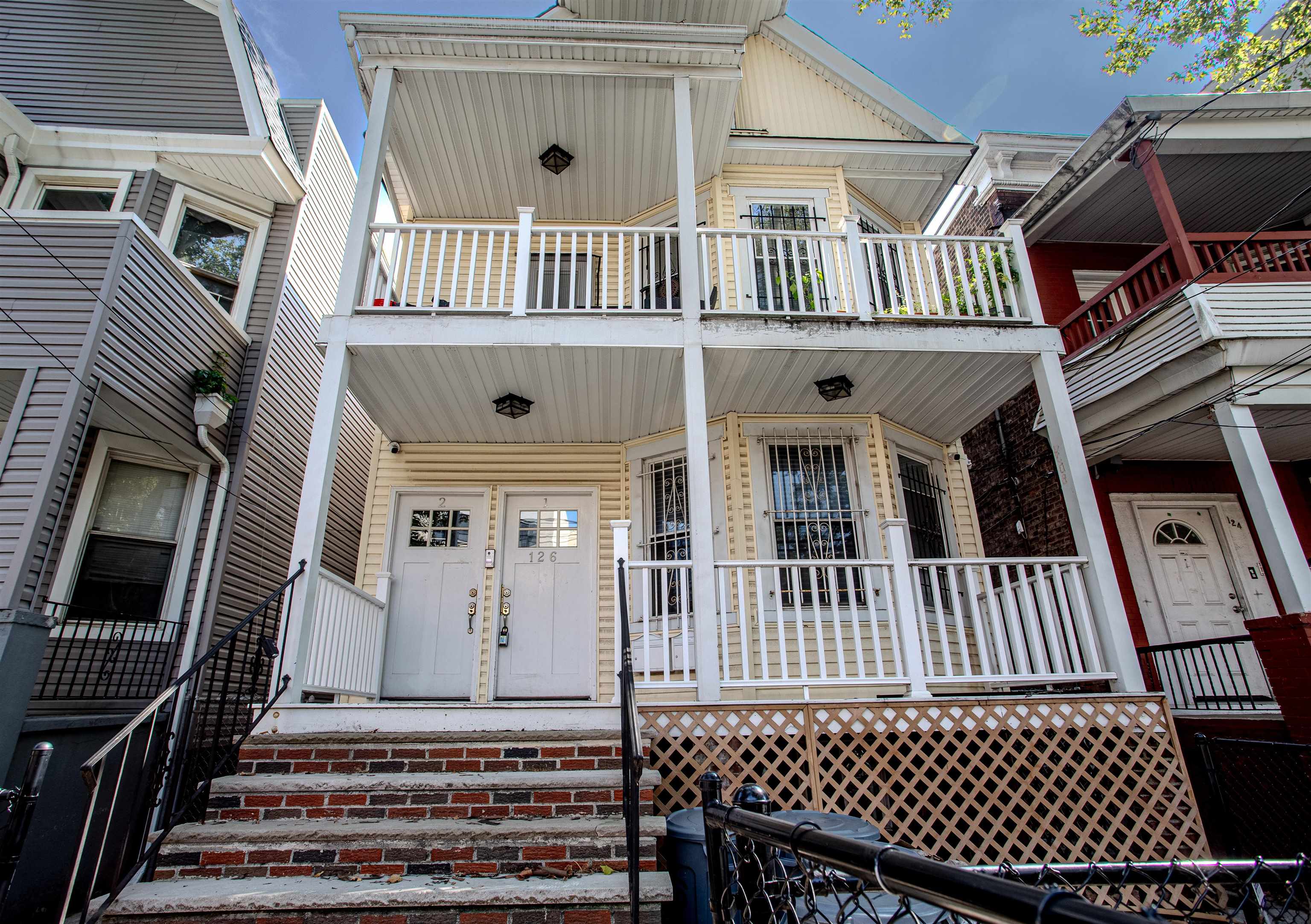main property photo 32