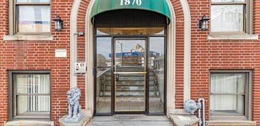 image of property with 1 Bed | 1 Bath | 544 Sqft