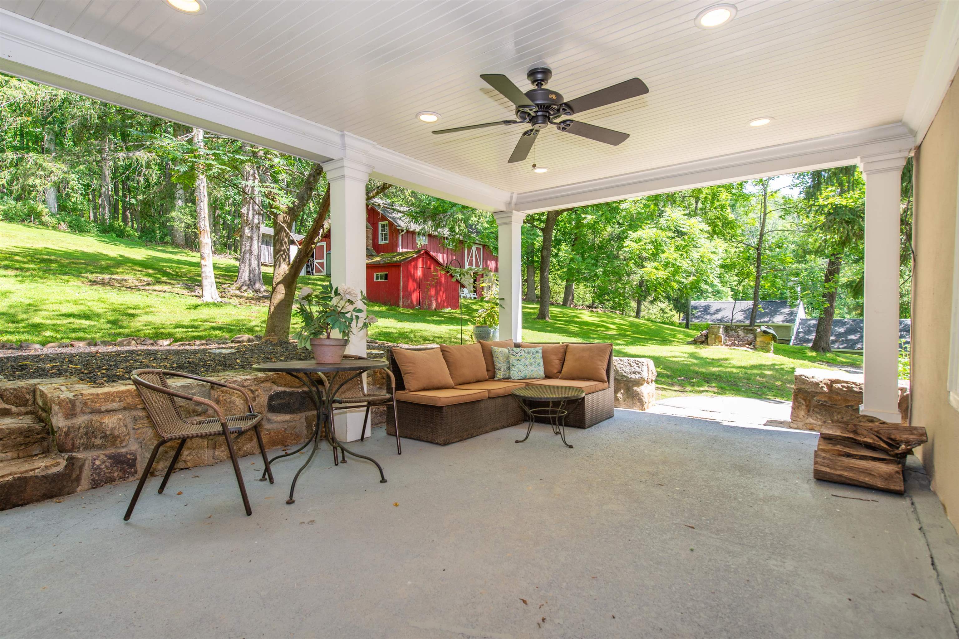 main property photo 37