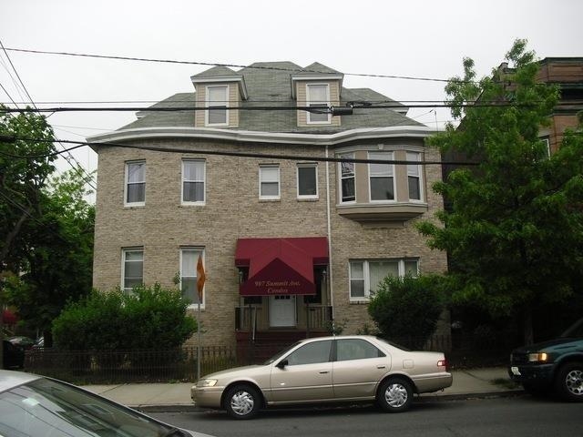 main property photo 15