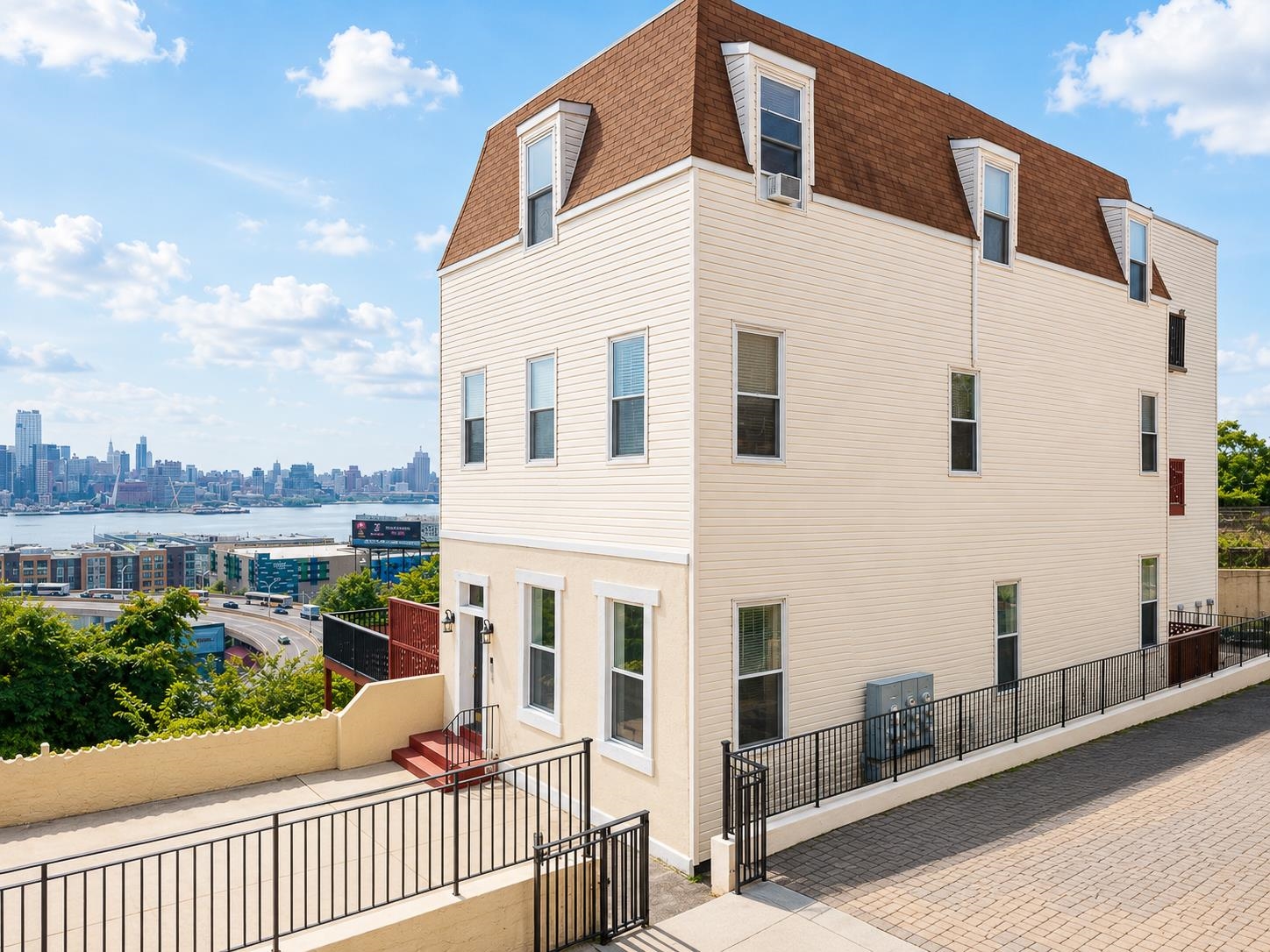 main property photo 20