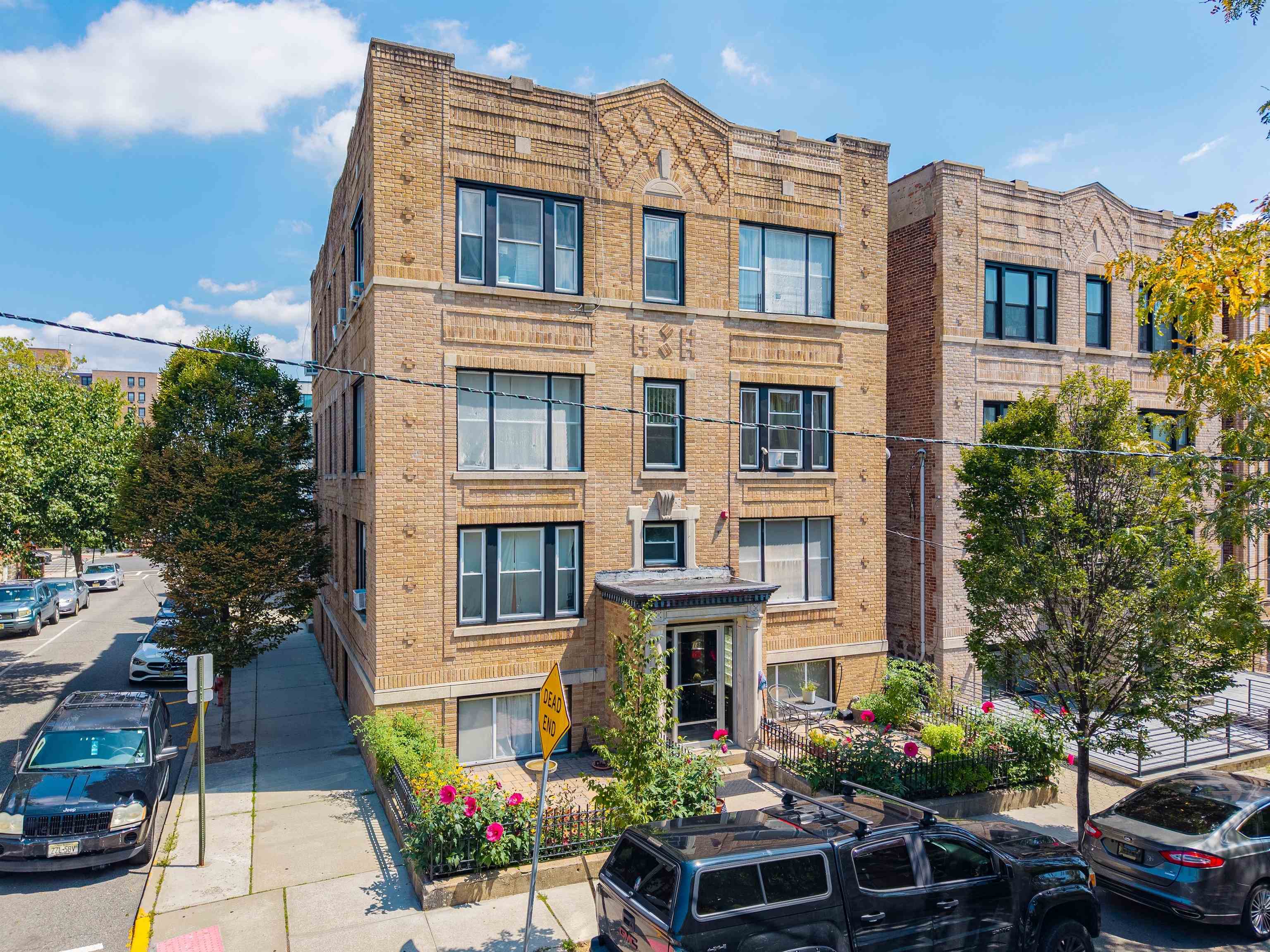 main property photo 17
