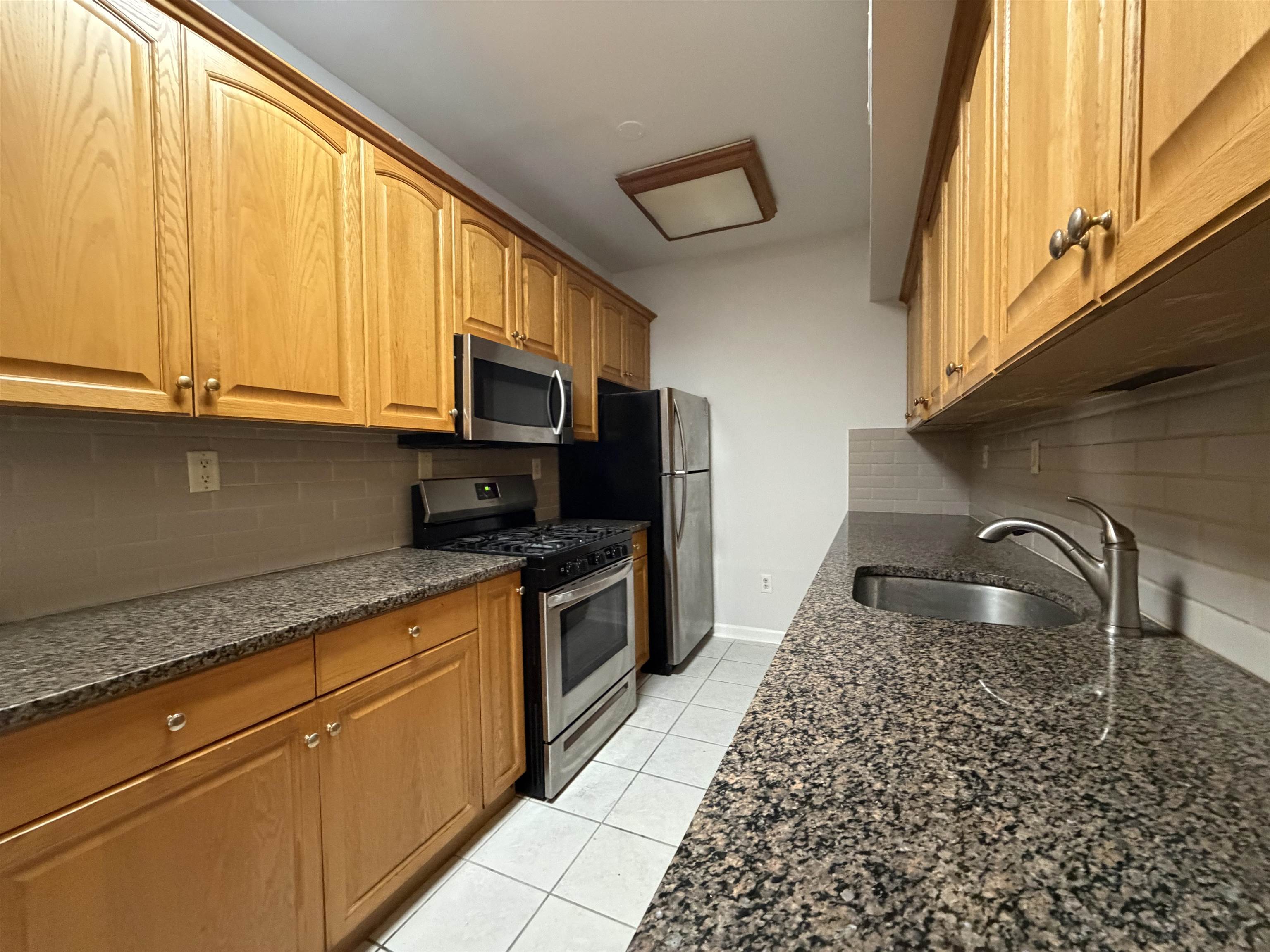 property viewer photo 3