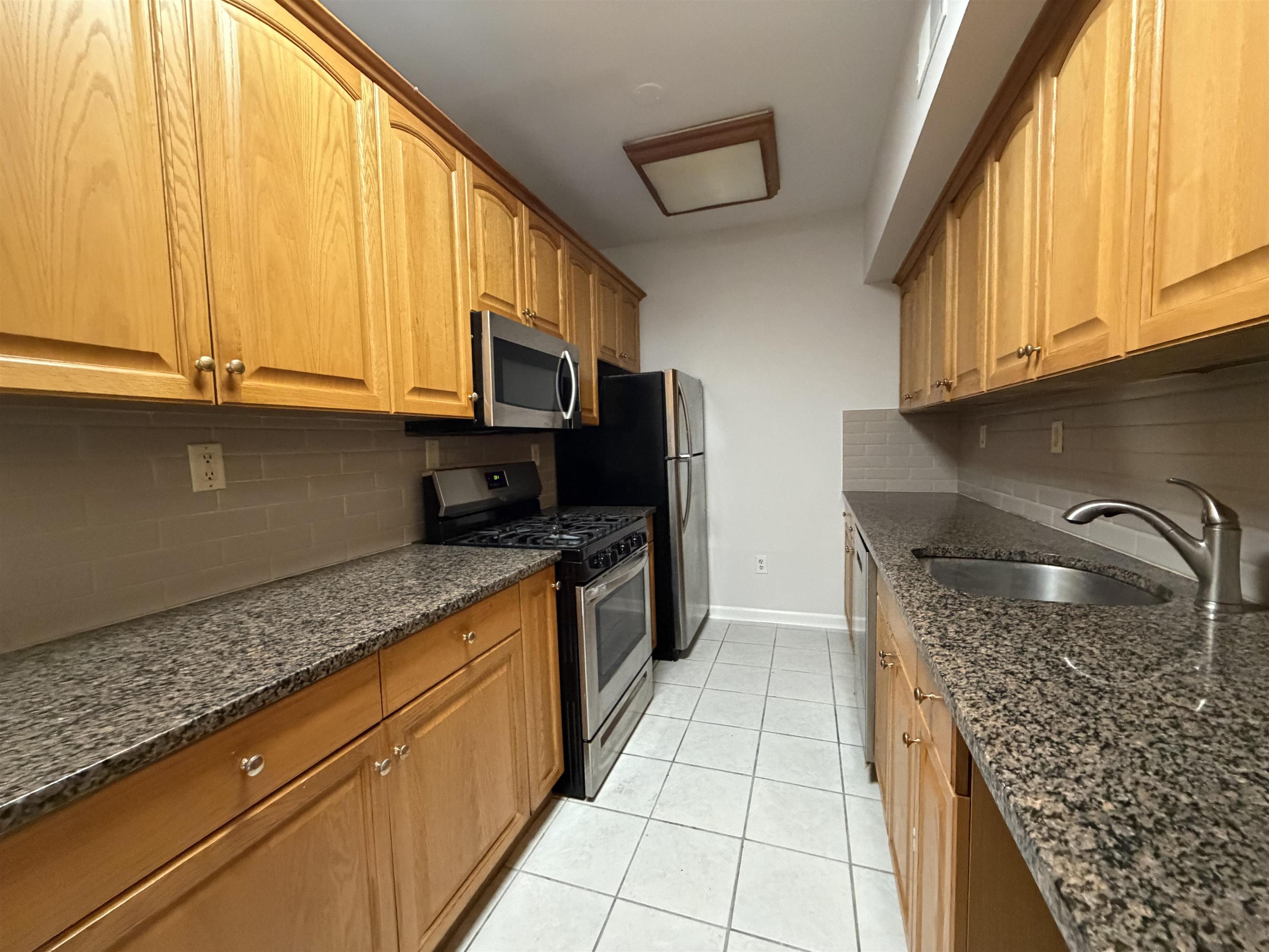 property viewer photo 4