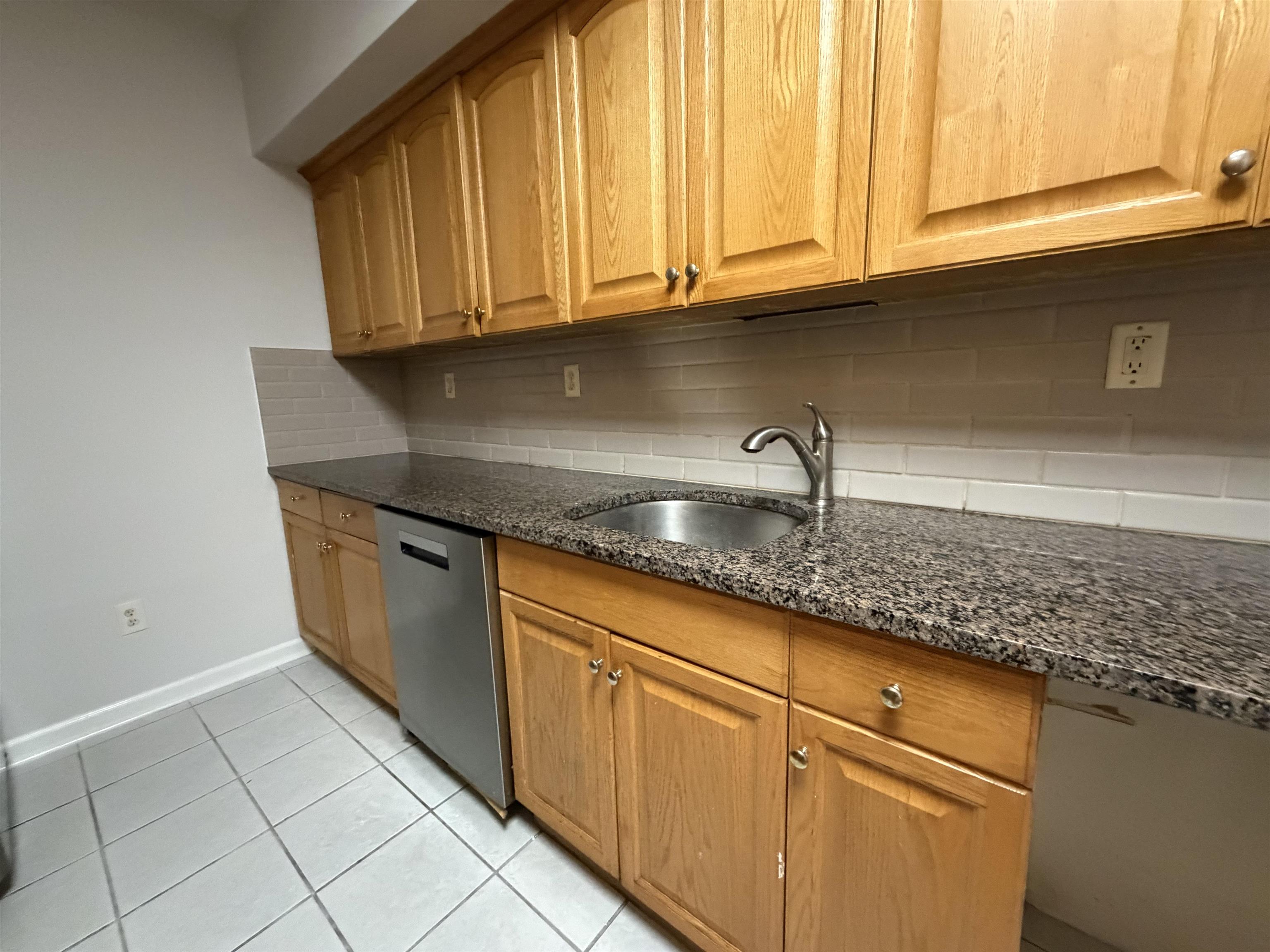 property viewer photo 5