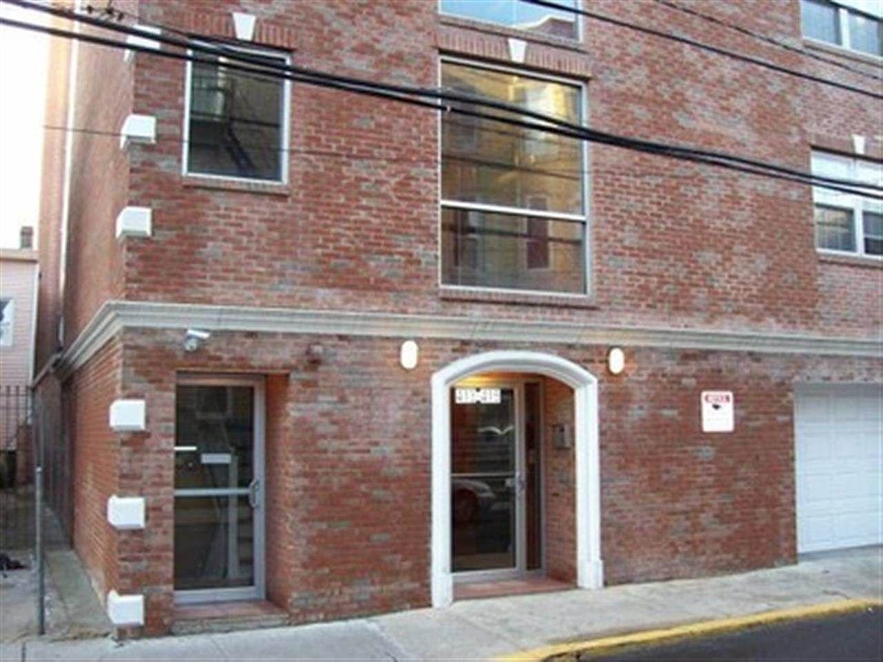 main property photo 7