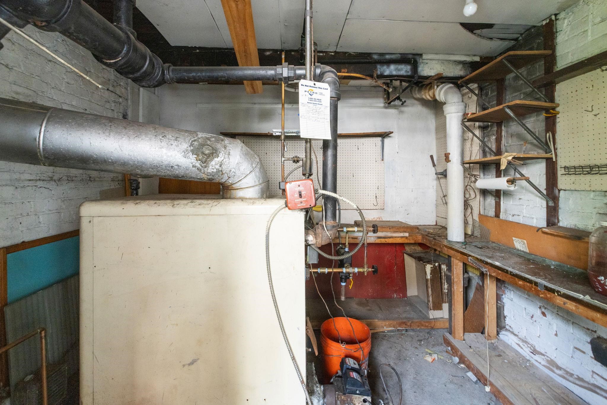 main property photo 13
