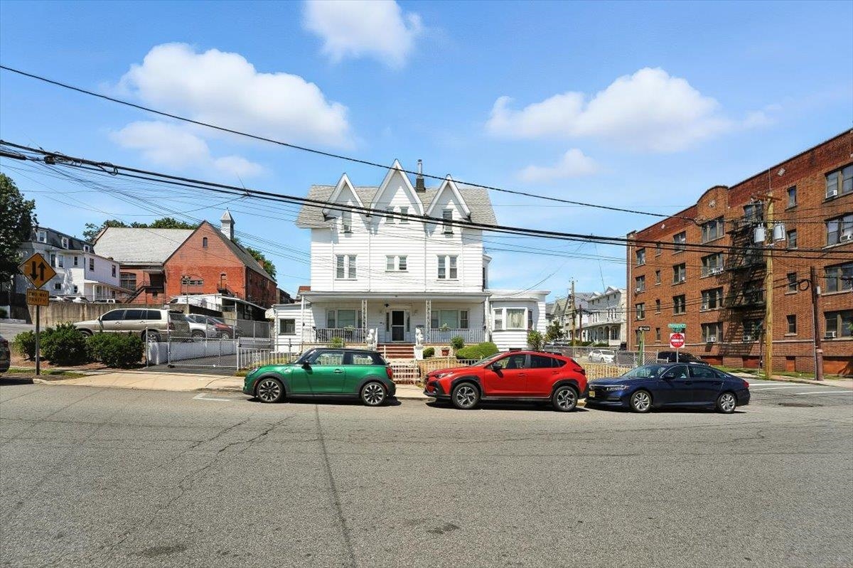 main property photo 36
