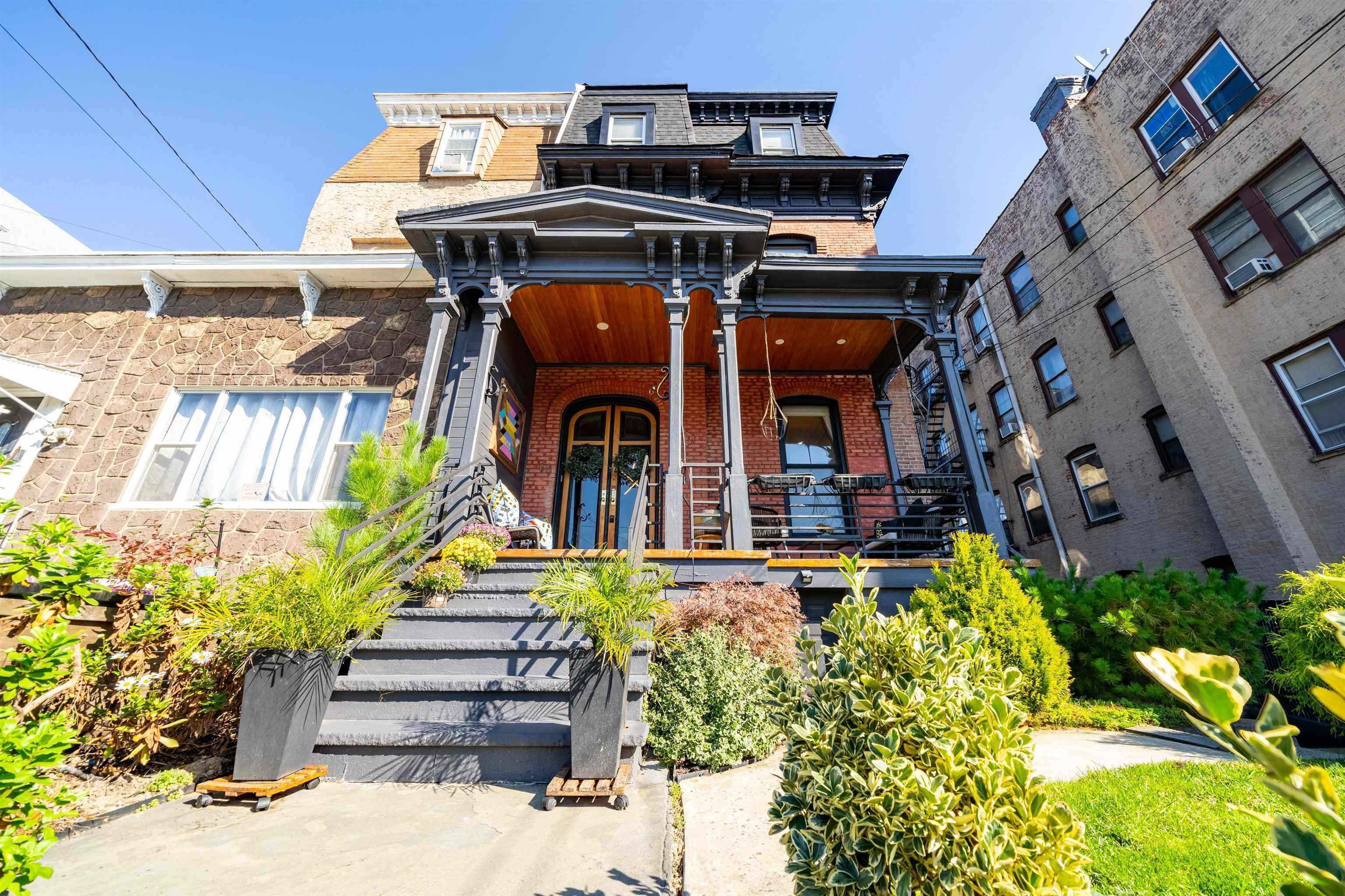 main property photo 23