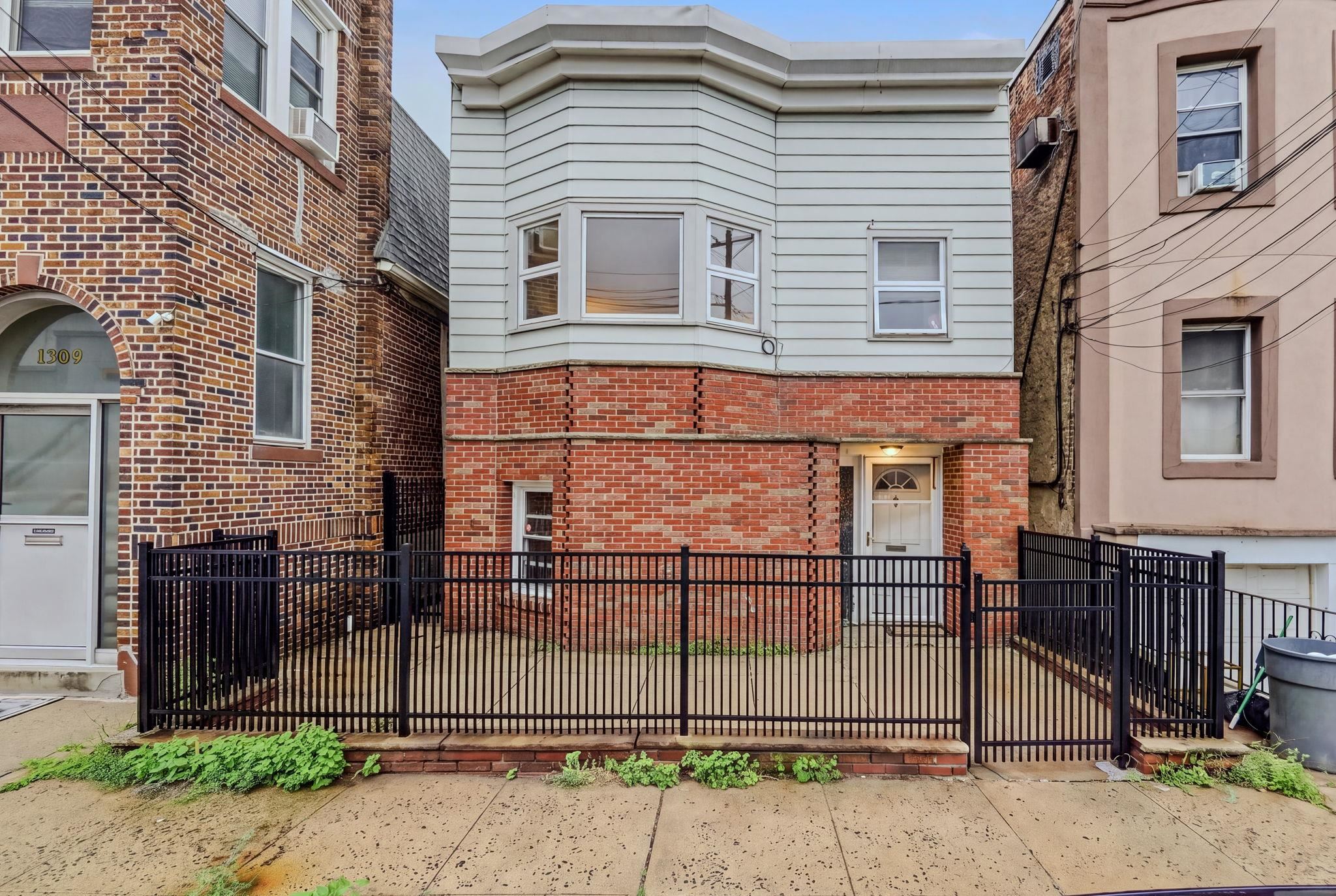 main property photo 27