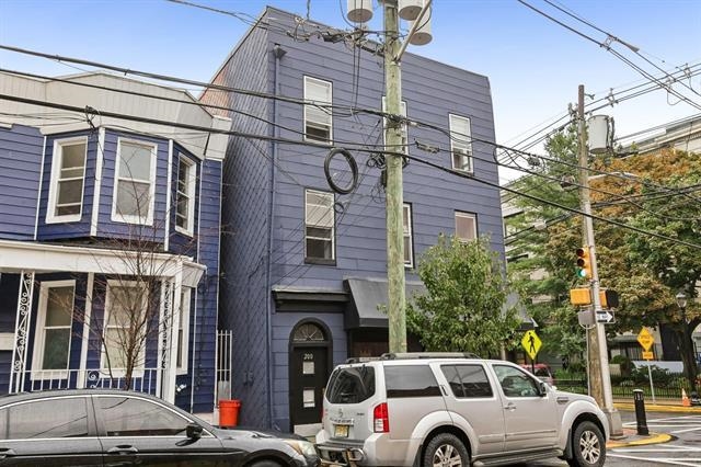 main property photo 37
