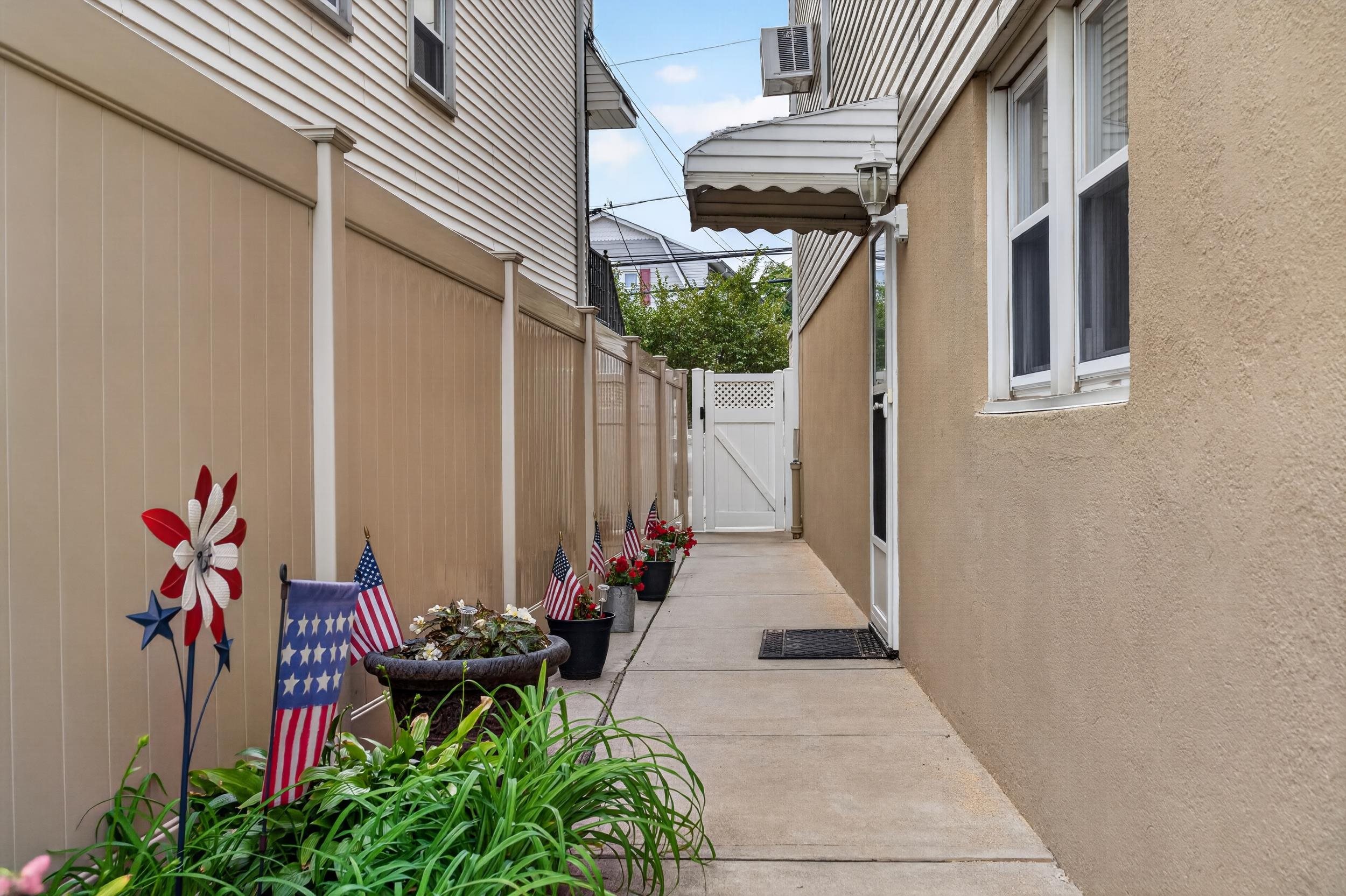 main property photo 43