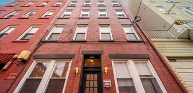image of property with 1 Bed | 1 Bath | 662 Sqft