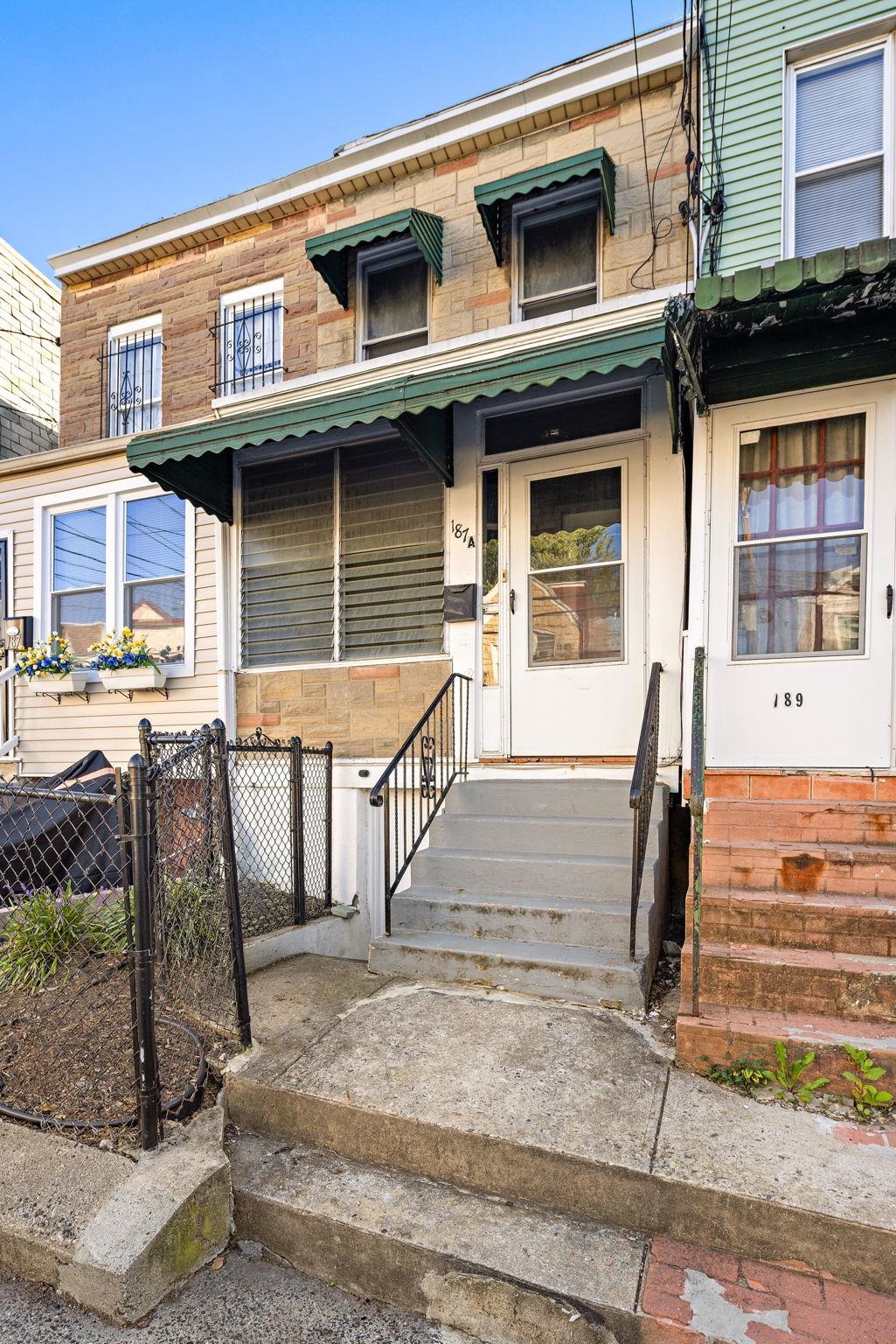 main property photo 17