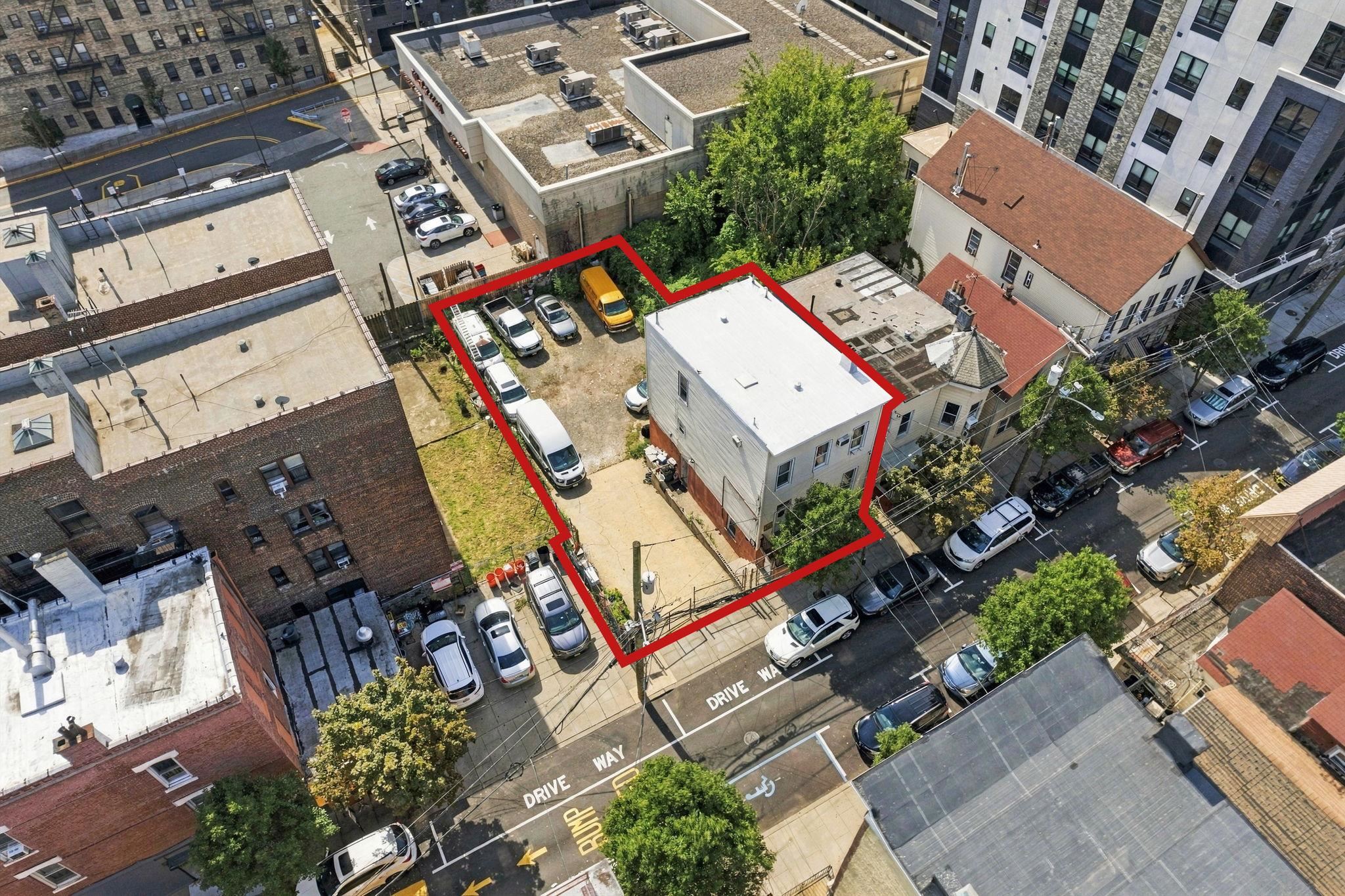 main property photo 26