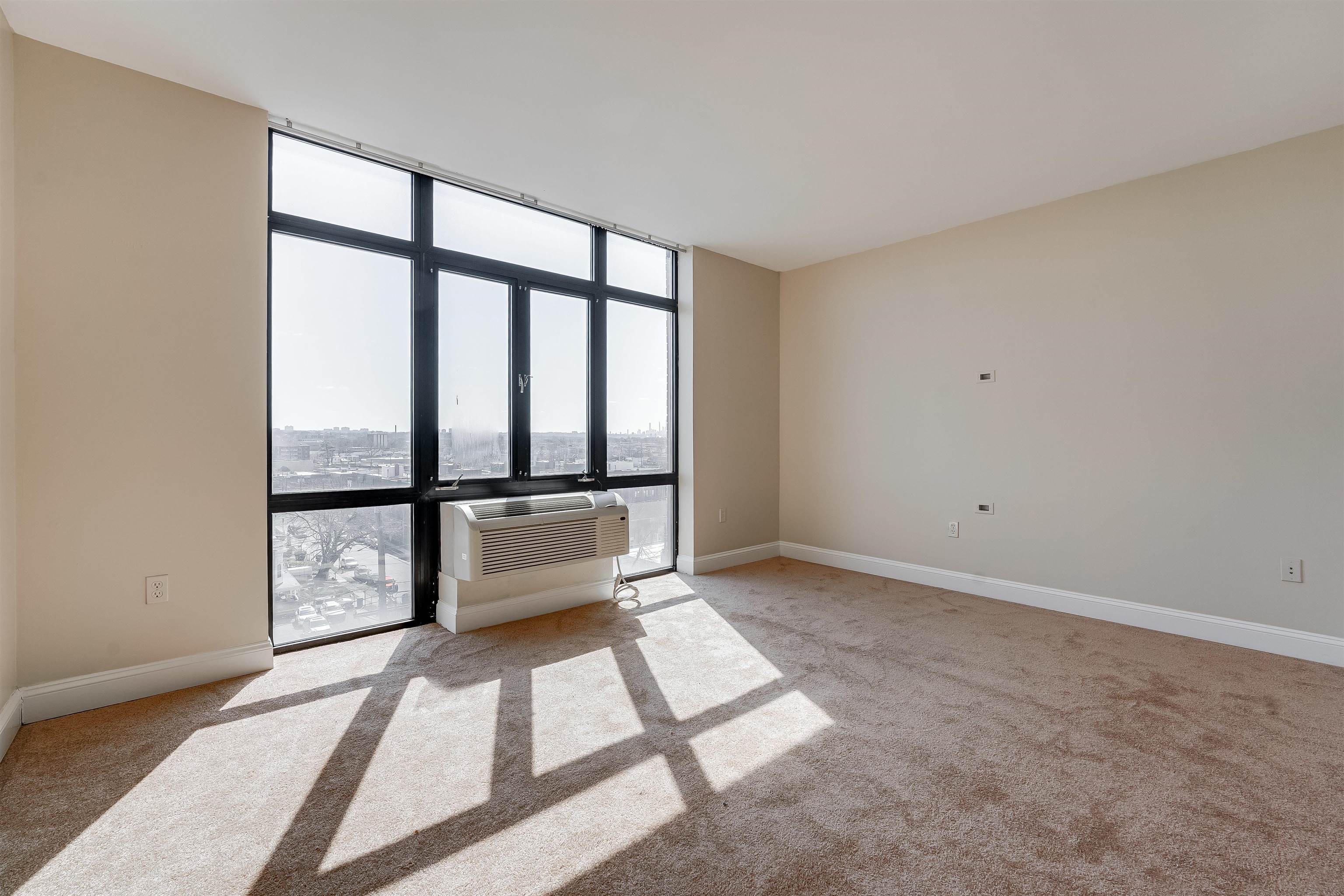 property viewer photo 12