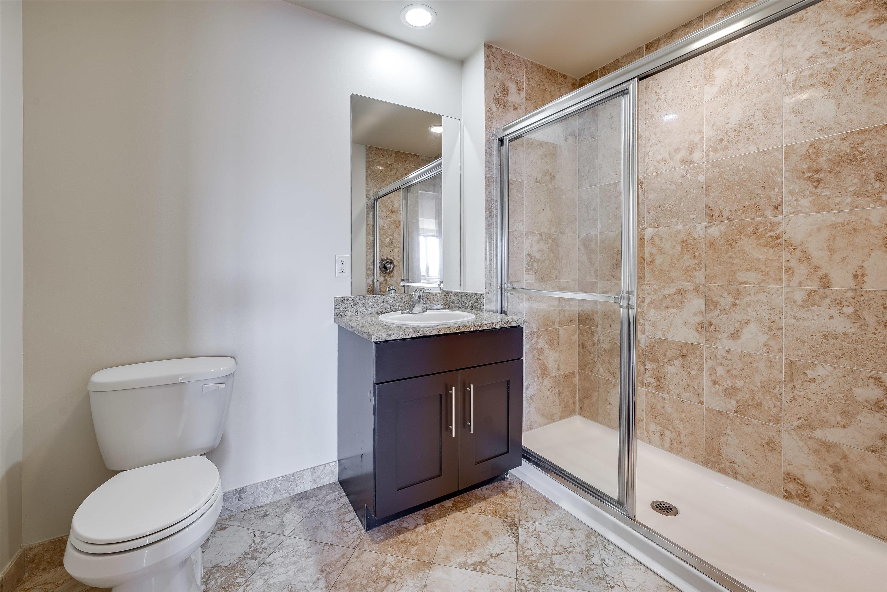 property viewer photo 18