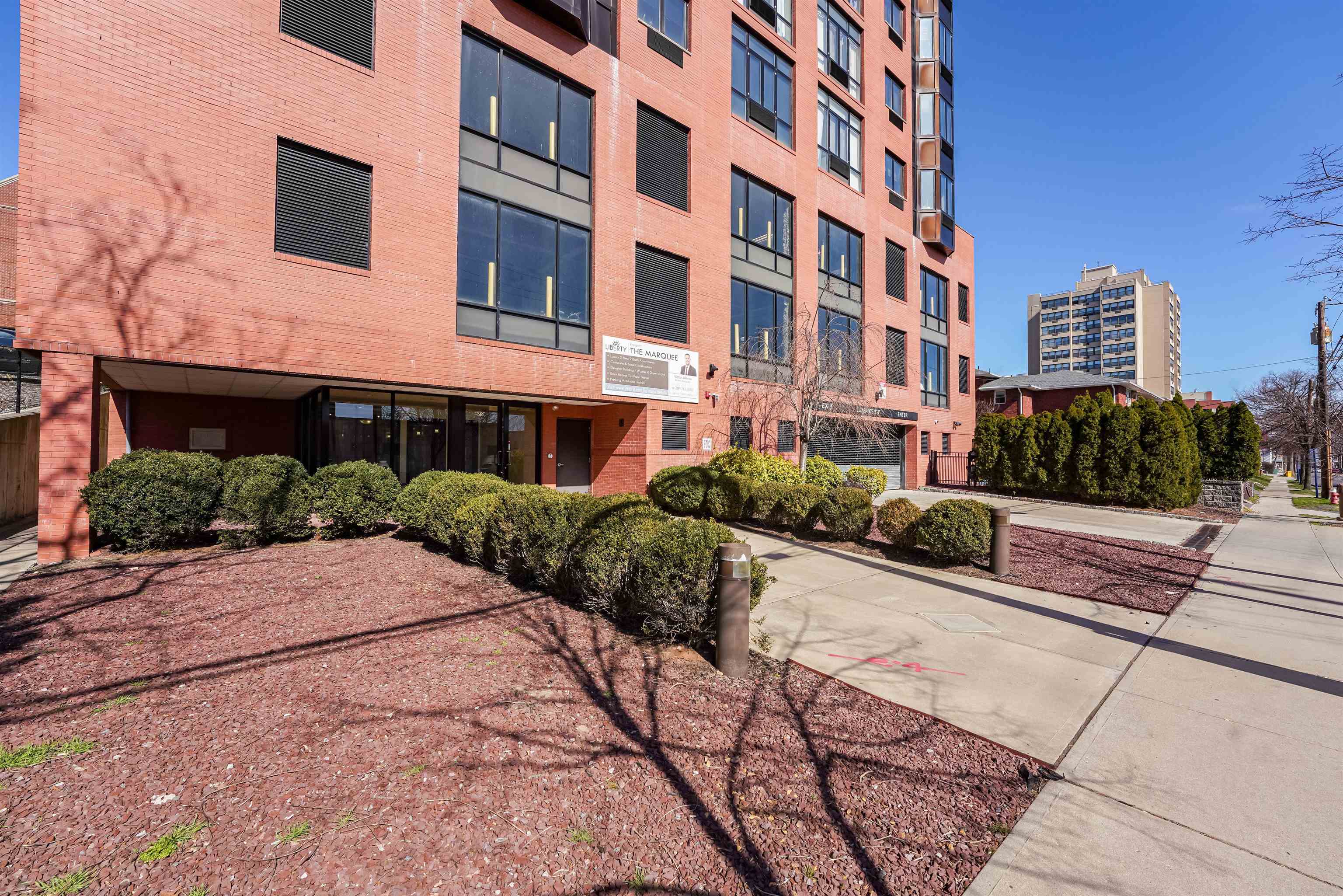 property viewer photo 22